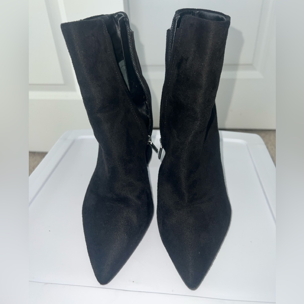 Calvin Klein Suede ankle boots - Sz 9